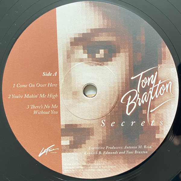 Toni Braxton Secrets (2LP) — изображение 10